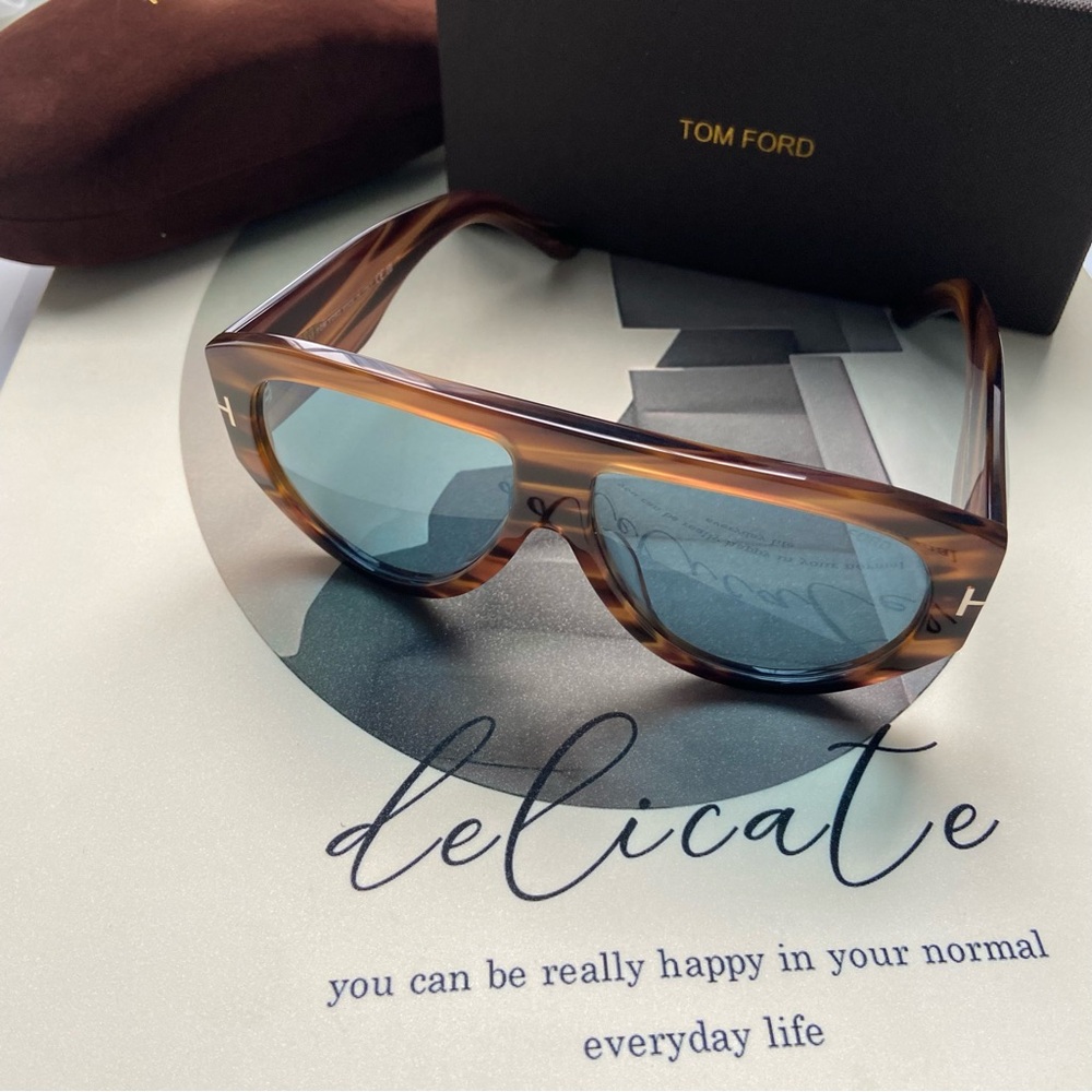 Tom Ford Brown Tortoiseshell Frame Sunglasses Wit… - image 6